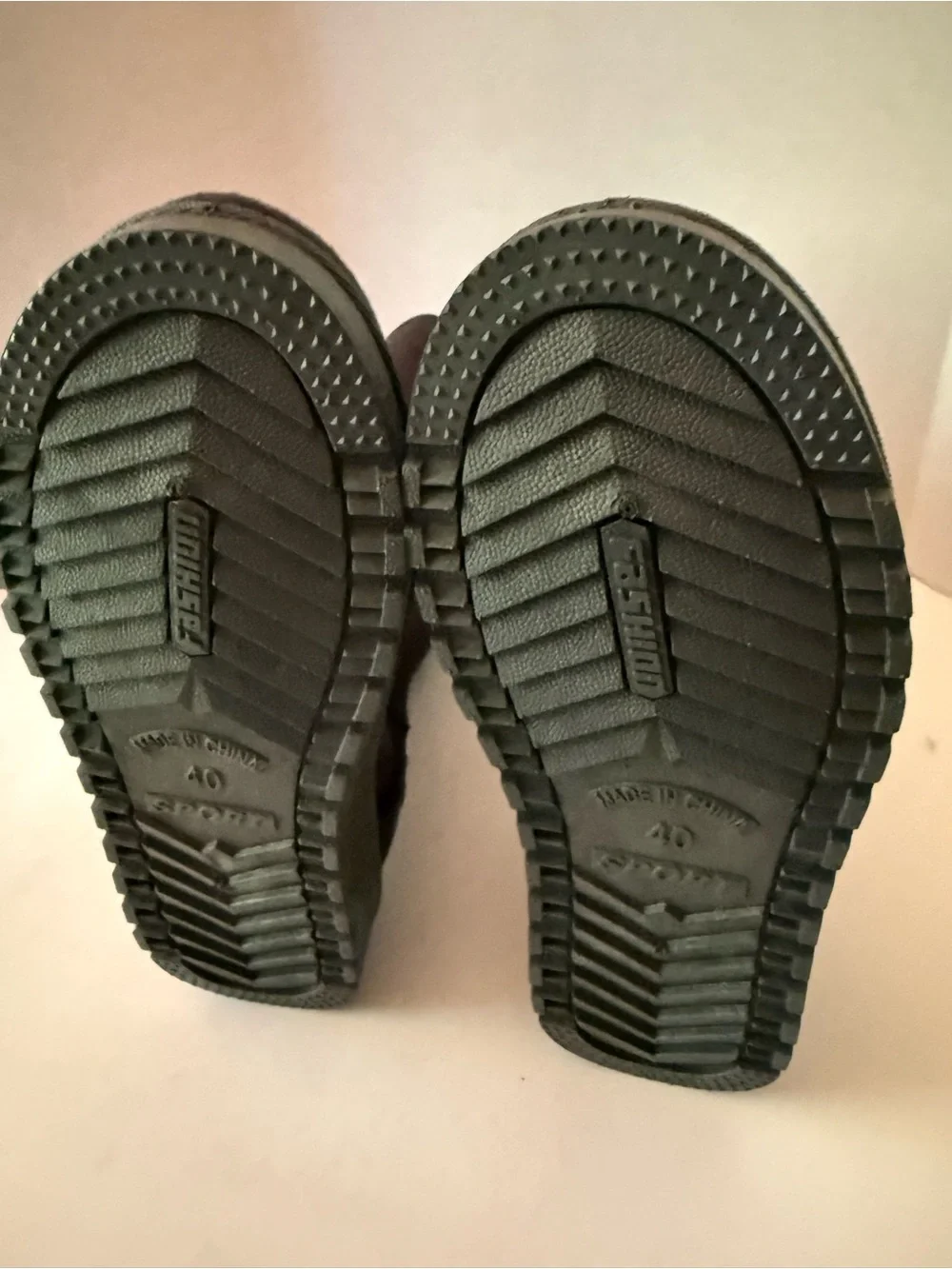 Polar warm black